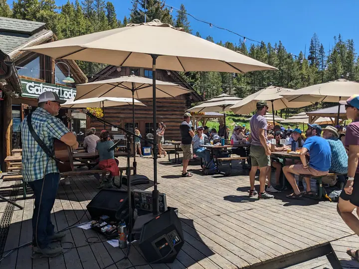 Thursday BBQ on the deck with live music
